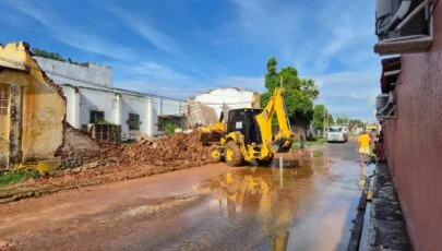 Prefeitura do Assú atua de forma imediata nos pontos afetados pelas fortes chuvas desta segunda (13).