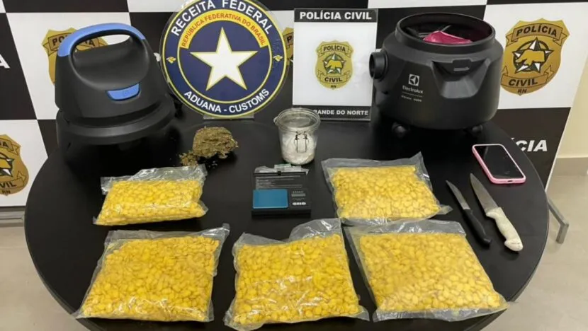 Receita Federal e Polícia Civil apreendem mais de 5,3 mil comprimidos de ecstasy no RN